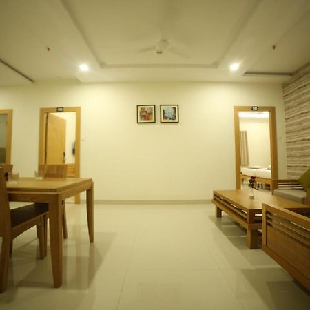 Mg Iris Hotel Tirupati Eksteriør bilde