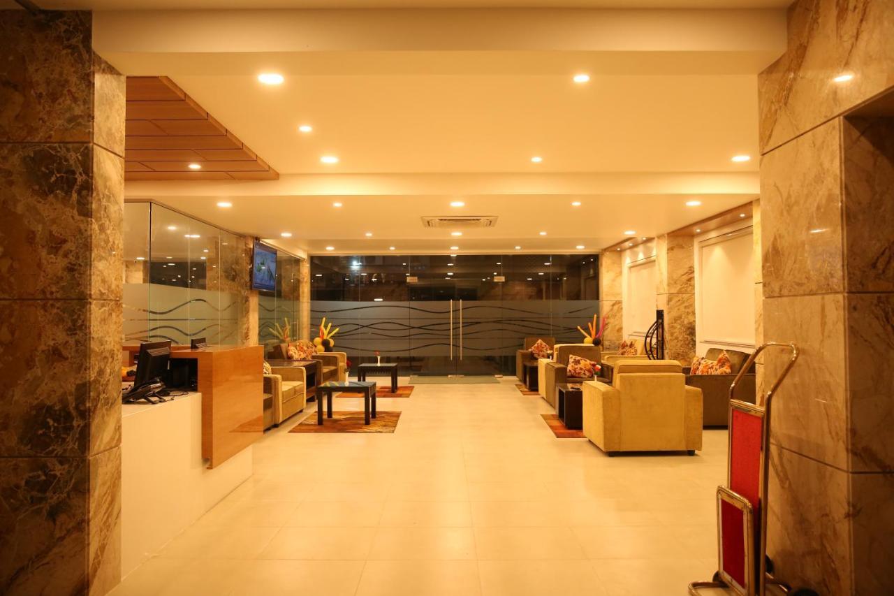 Mg Iris Hotel Tirupati Eksteriør bilde